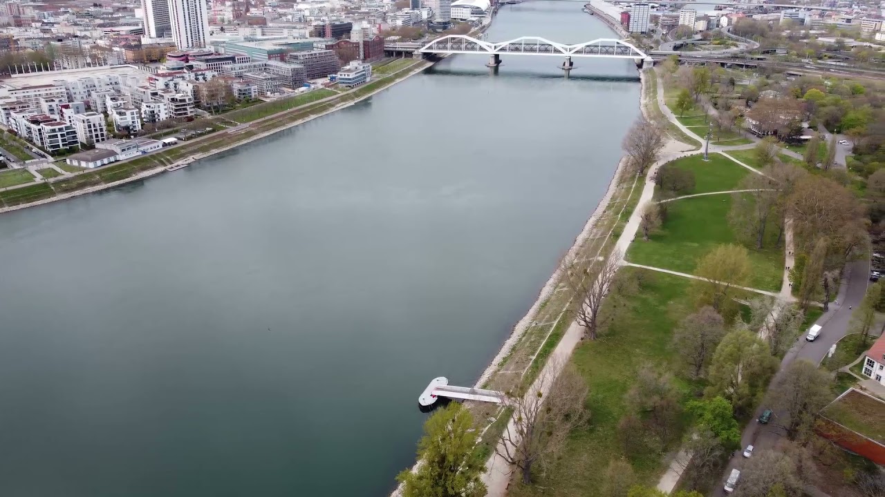 Mannheim von oben - mit der Drohne über der Stadt in 4k