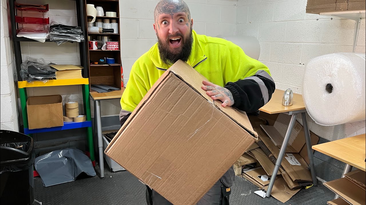 MYSTERY PREMIUM RESELLER UNBOXING! WOW! #ebay #vinted #fleek #entrepreneur #unboxing #wholesale