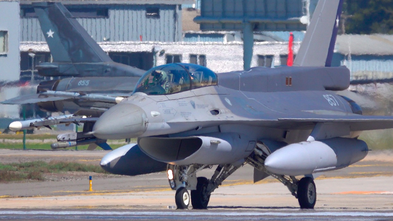 FACH aircraft landings & takeoffs in Santiago [SCL]. Military Parade 2025.