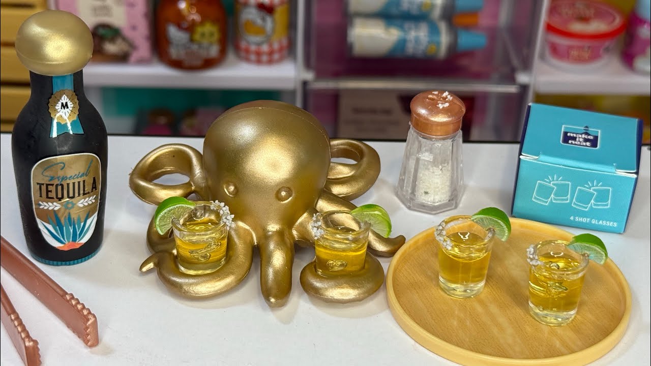 Miniverse Holiday Happy Hour! Putting Together! (Tequila Shots!) MiniDrinkMas! Day 12