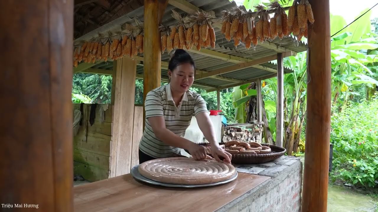 How to Make Grilled Sausages to Sell at the Market - Trieu Mai Hương