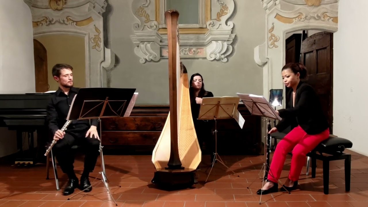 Claude Debussy Sonate pour flûte, clarinette et harpe (original for viola)