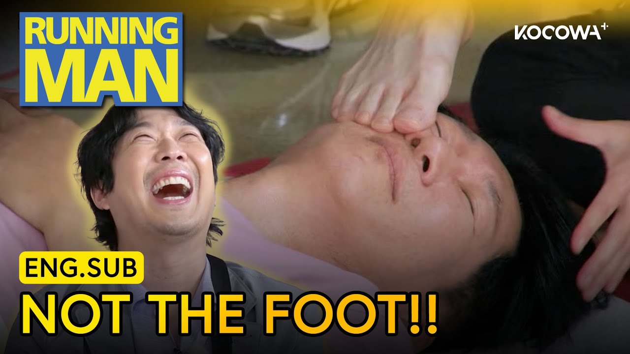 Jee Seok Jin&rsquo;s Painful Foot Therapy... by Yu Jae Seok&rsquo;s Foot! 😭🦶 | Running Man EP776 | KOCOWA+