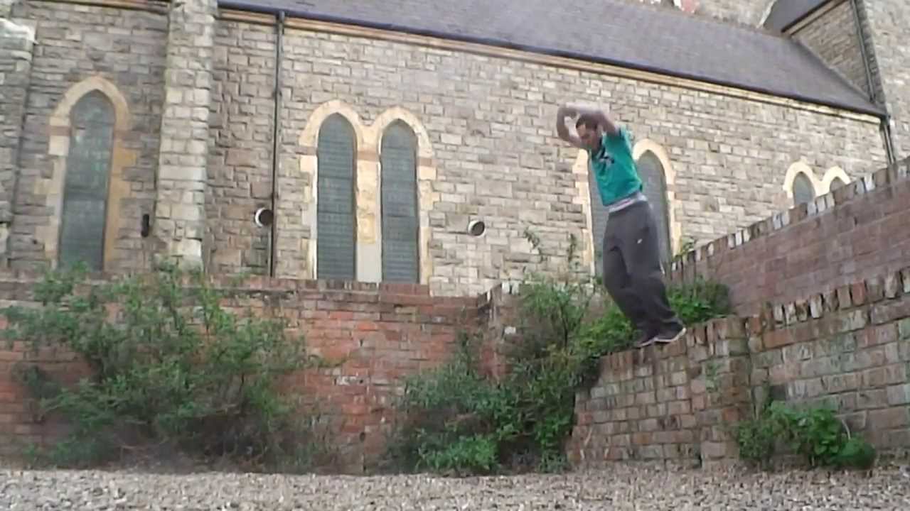 Pete Quinnell Parkour Showreel Spring 2013 (Training)