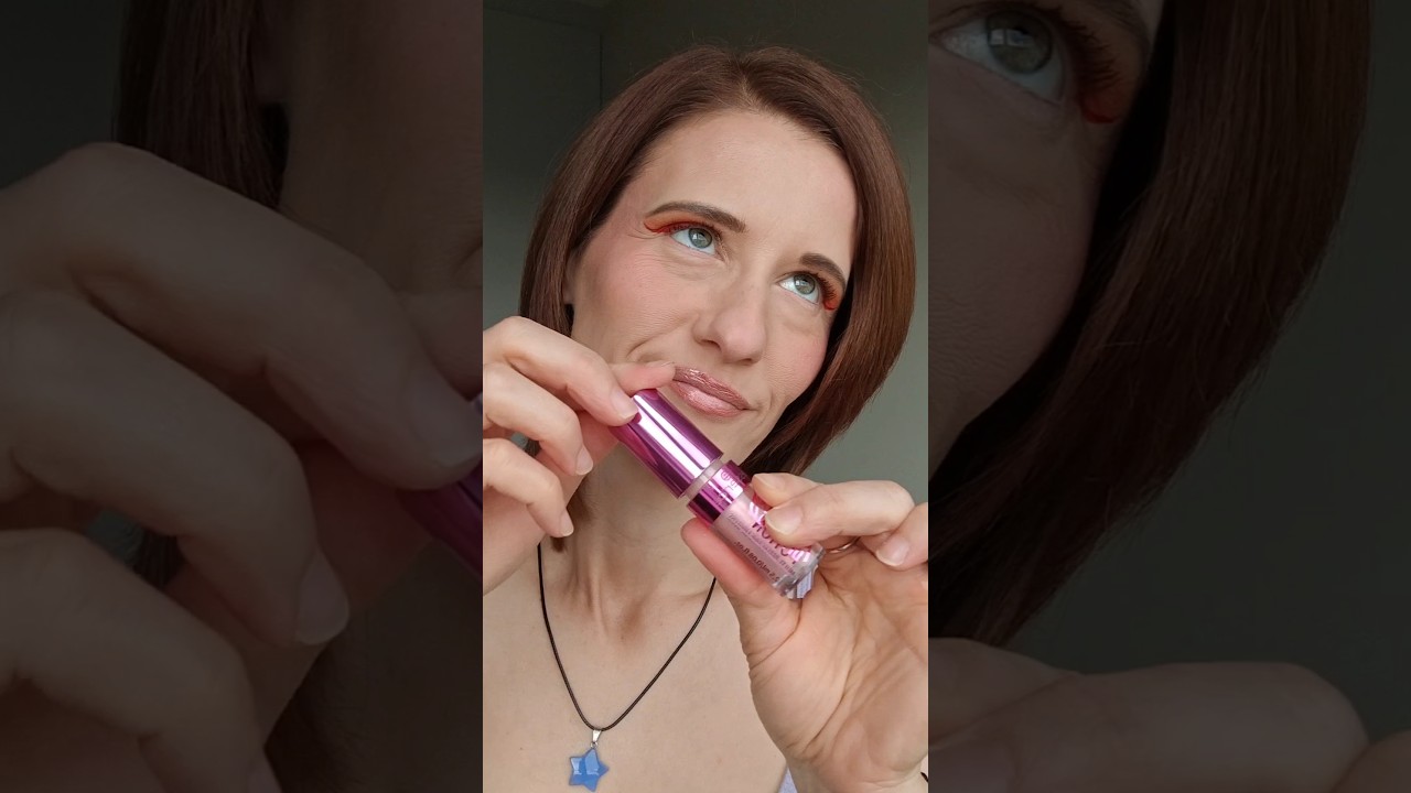 Glossy Essence Everyday Lip Combo #lipcombo #essencemakeup #essence #over40makeup #lipgloss #fyp