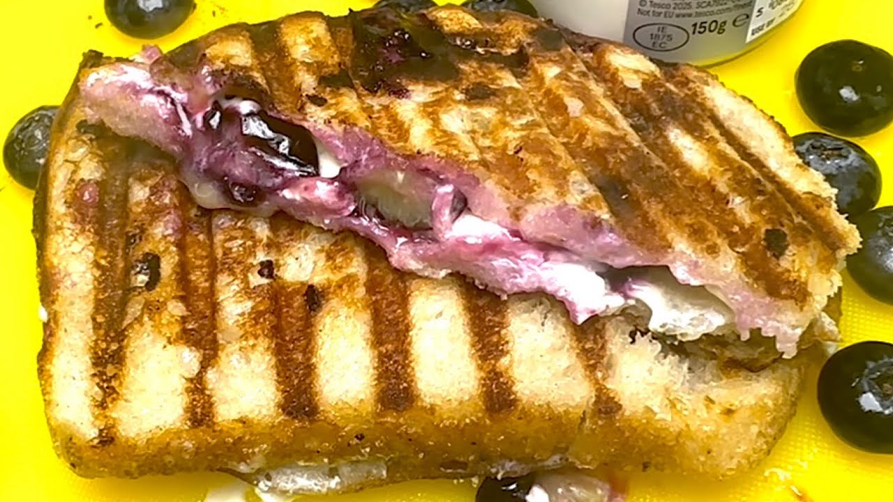 Lemon Curd & Blueberry Toastie: The Perfect Breakfast 