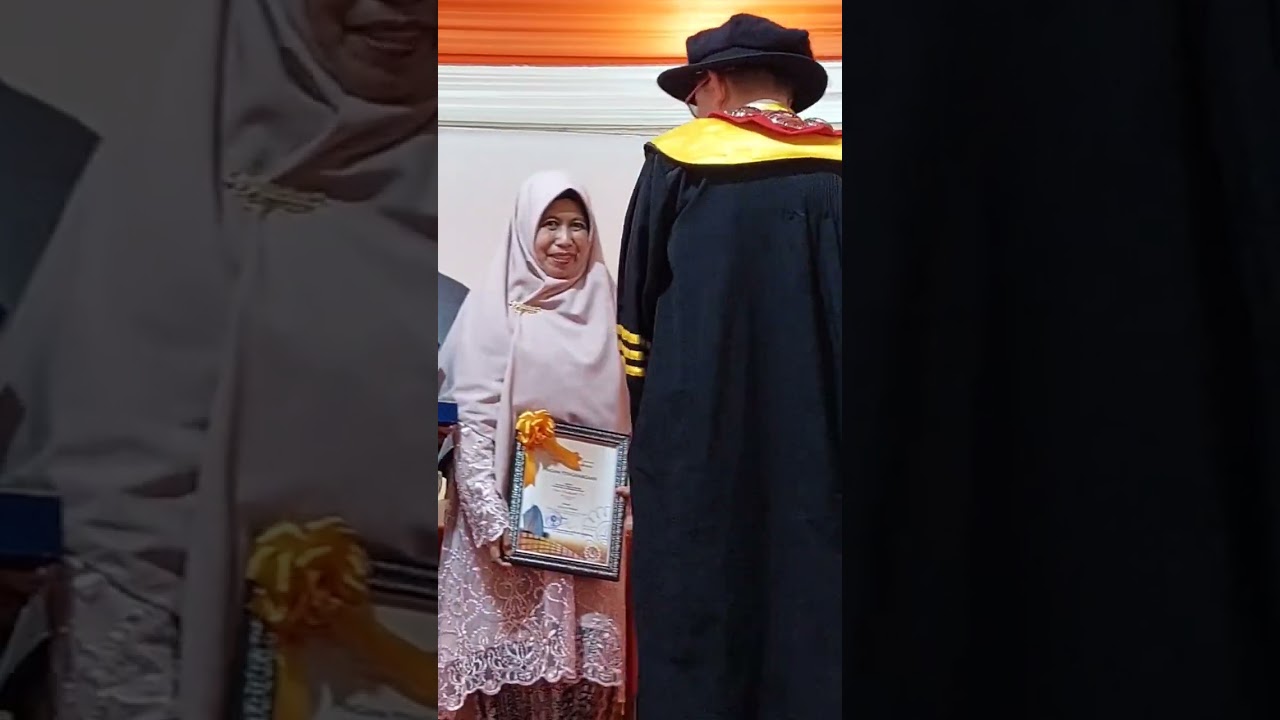 Wisuda UNM