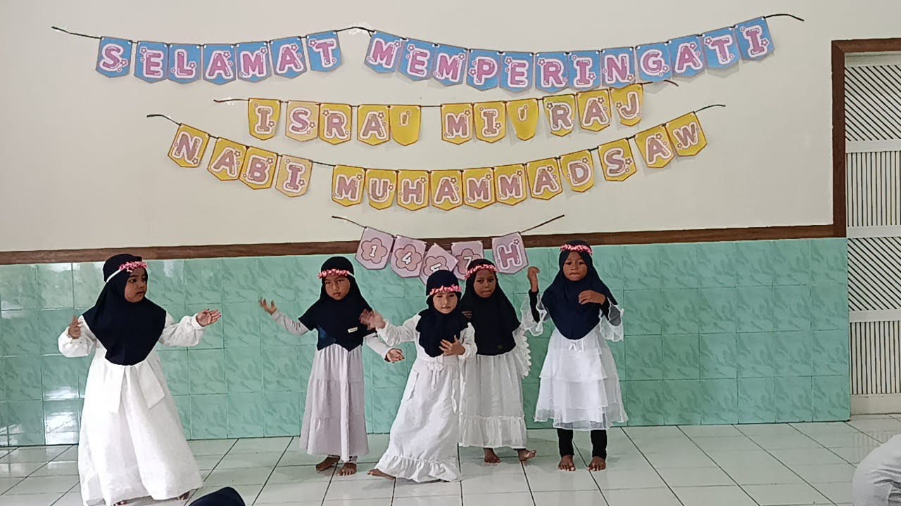 QALBI FIL MADINAH | Gerak dan Lagu