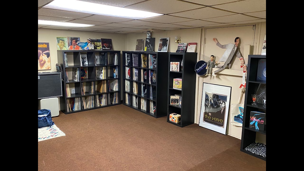 ♪  Vinyl Community  ♫  Dec 2021 Vinyl Records Buys/Finds & Music Room Addition  ♪  Enjoy  ~ ♫
