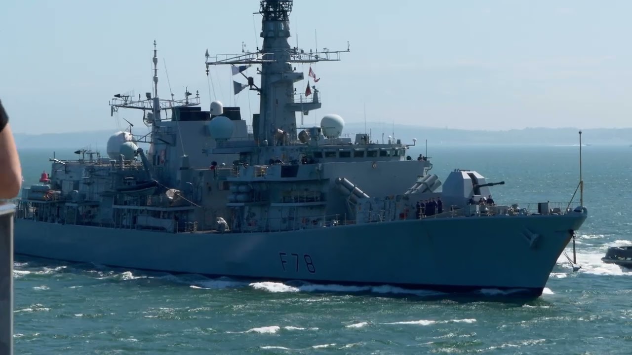 HMS Kent HMS Shoreham and other some shipping movements 17/05/22 (PM)