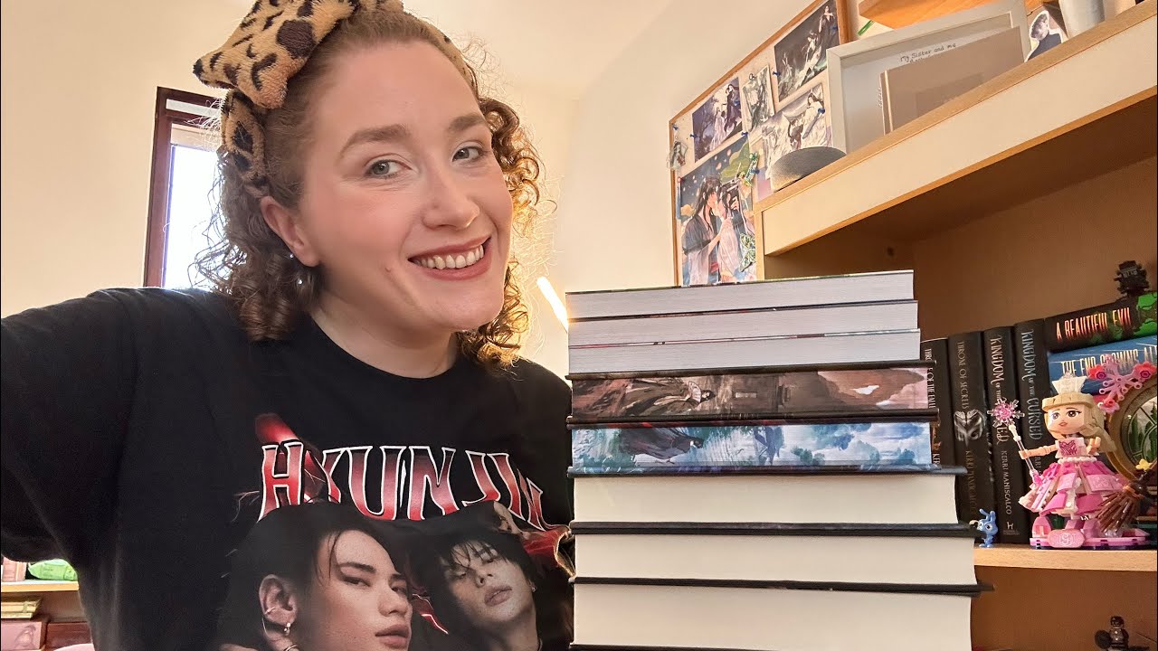 Book Haul cos joy is important | Introverted Reader 