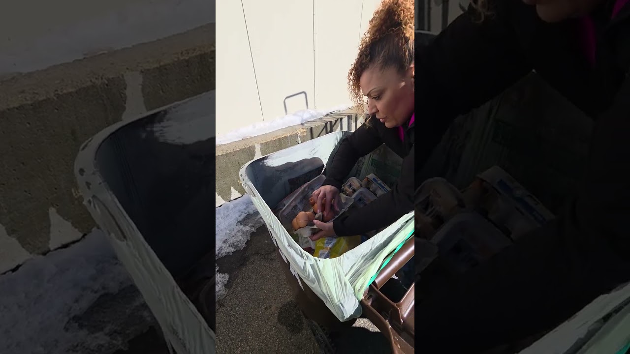 triste quando tenho que deixar o dumpster cheio pra traz,mais nao da pra pegar tudo  lixo luxo.