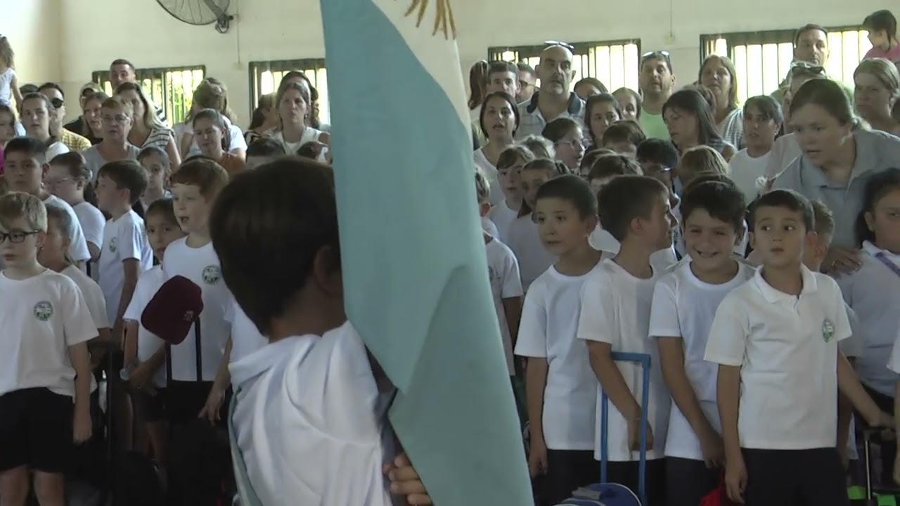 ACTO ESC 14 BANDERA HIMNO