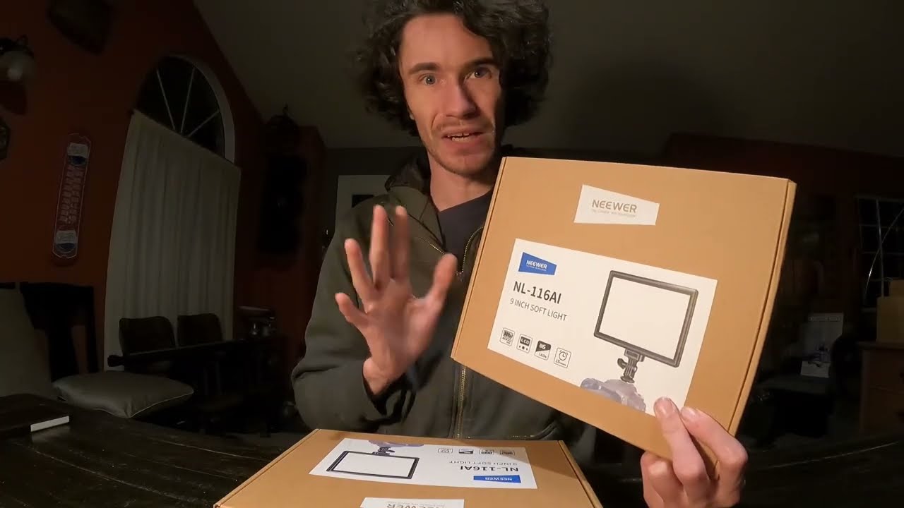 Neewer NL-116AI Unboxing And Initial Test