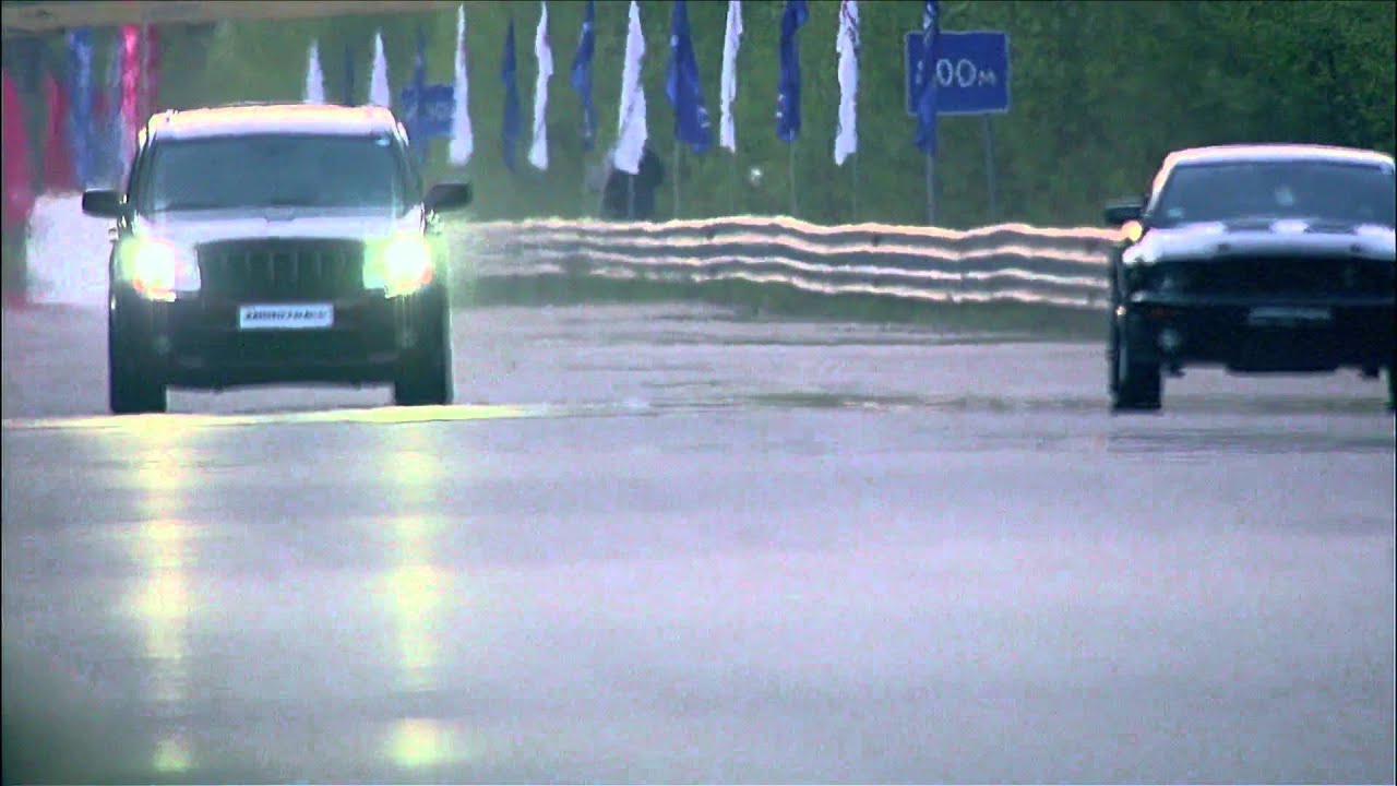 مقاومة جيب شيروكي اس ار تي مقابل 4 سيارات