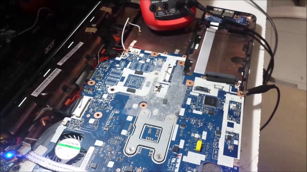 Reparo Notebook Acer Aspire  E1-571 que liga sem vídeo.