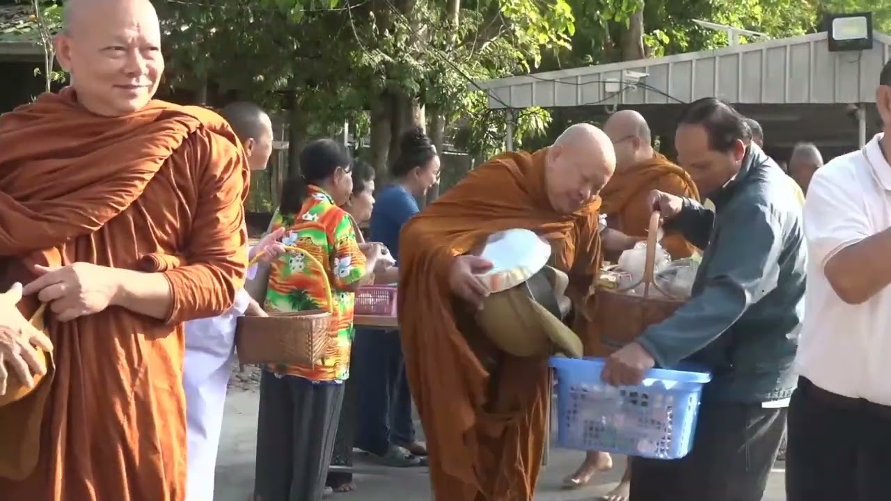 2569 03 10 พระอาจารย์บำรุง นวพโล เทศน์เช้า ณ วัดป่าบ้านตาด 00 45 00