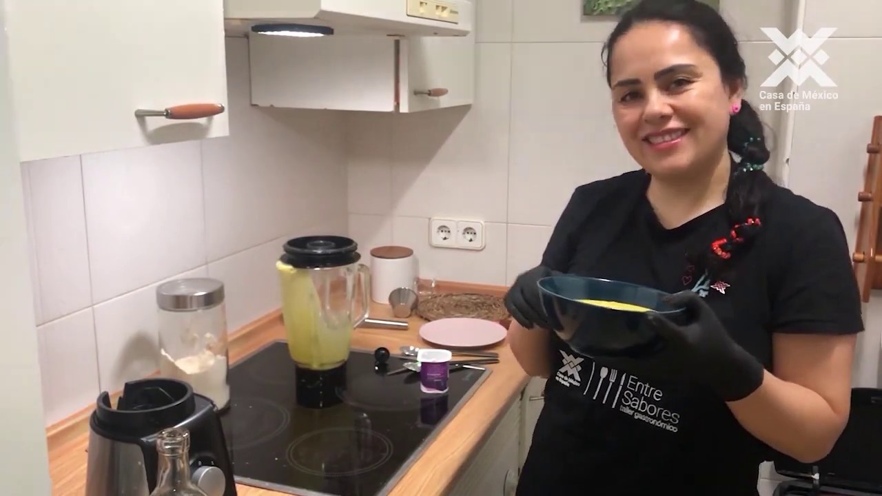 Entre Sabores | Pastel de mango con avena