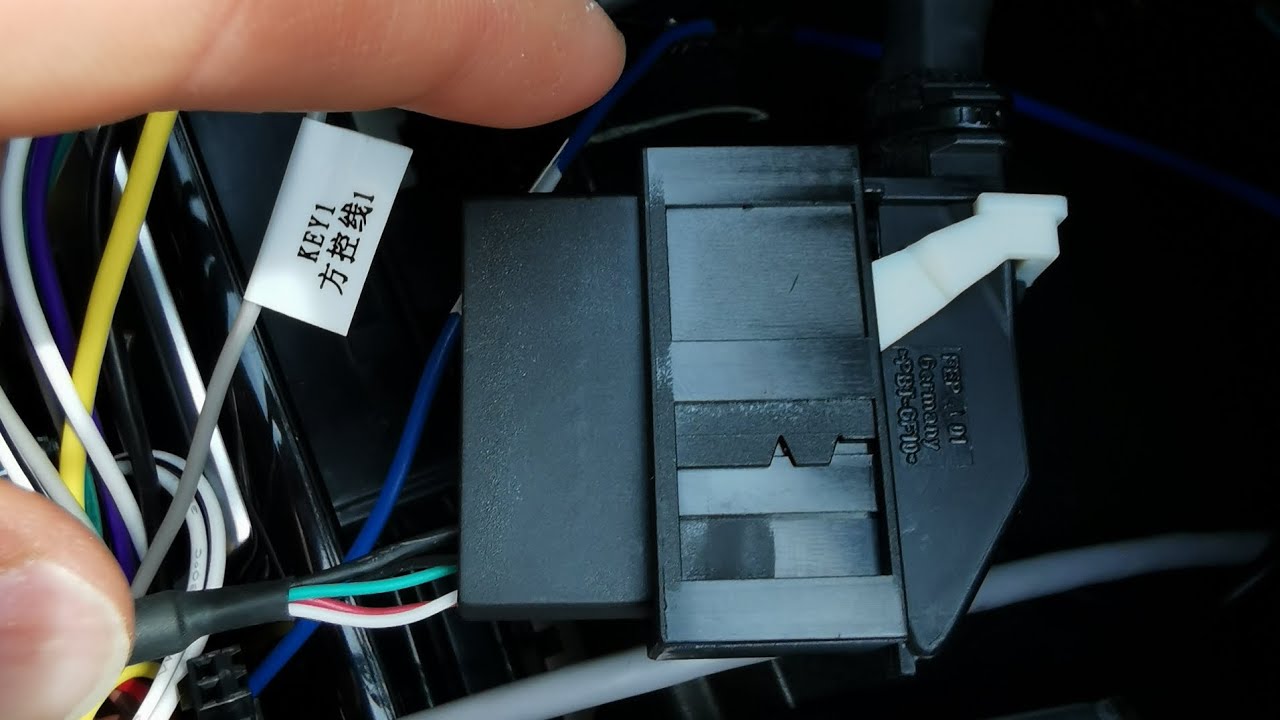 Jak podłączyć fabryczną kamerę cofania do radia Android VW Seat