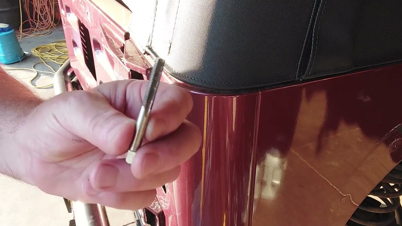 Jeep Tailgate stiff Hinges How to Free Them and How to Lubricate Them