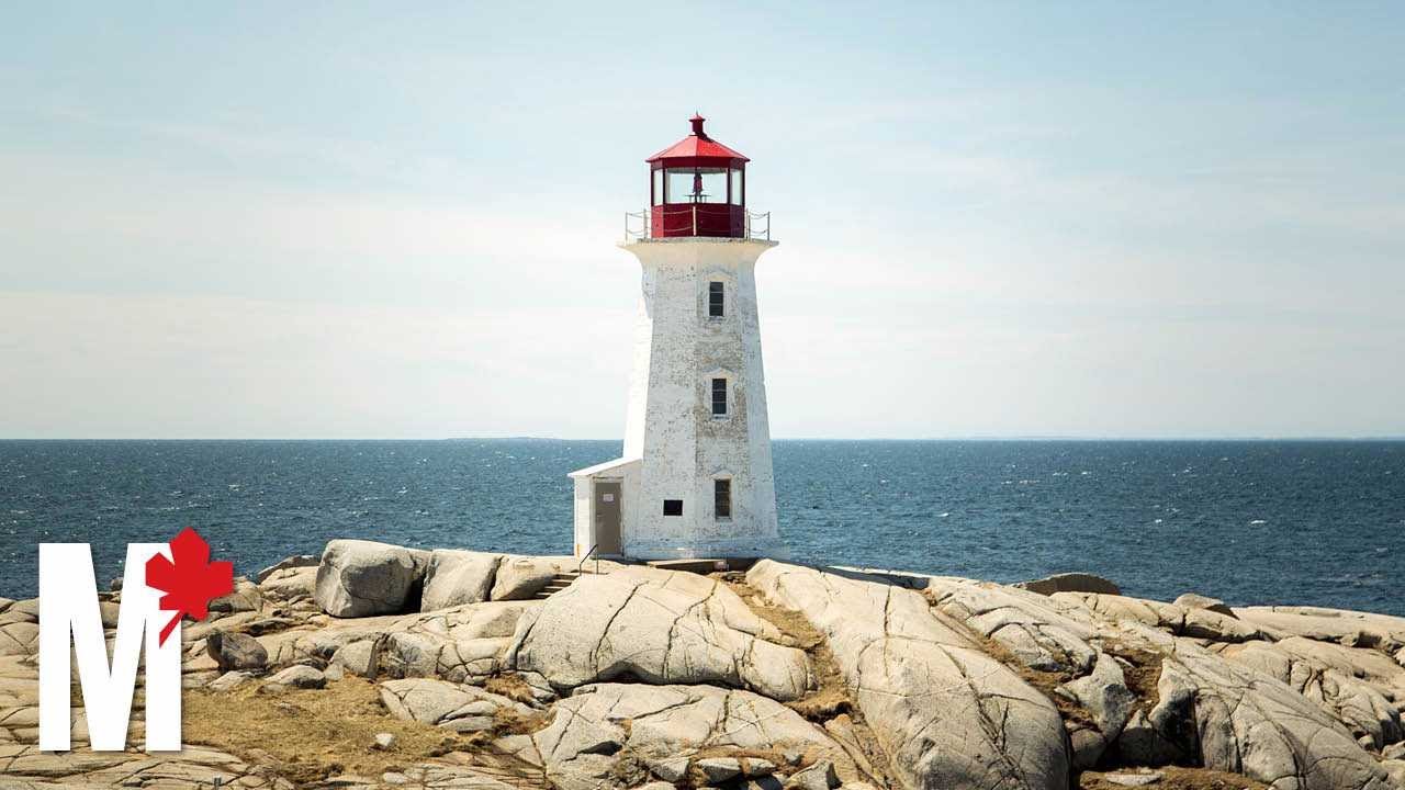 What it feels like to go inside Peggy's Cove lighthouse