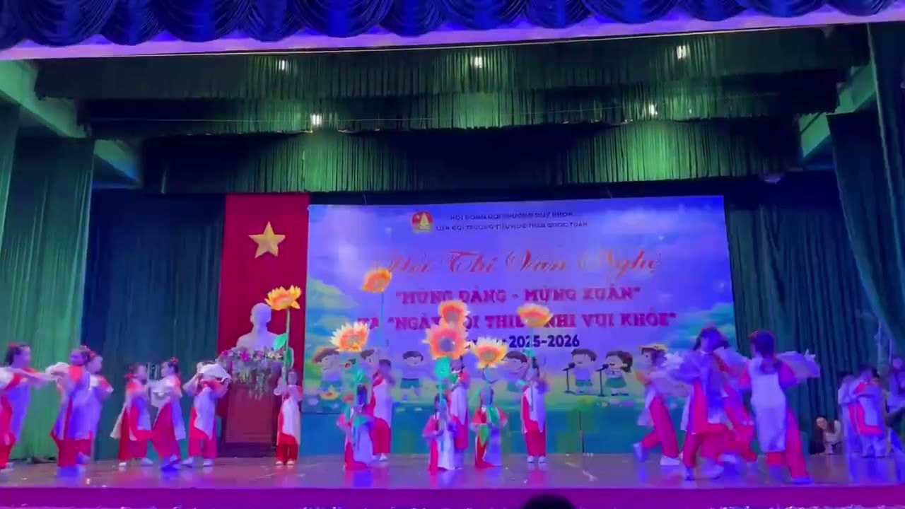Phần dự thi lớp 4B Trường TH Trần Quốc Tuấn - Hội Diễn văn nghệ mừng Đảng mừng xuân 