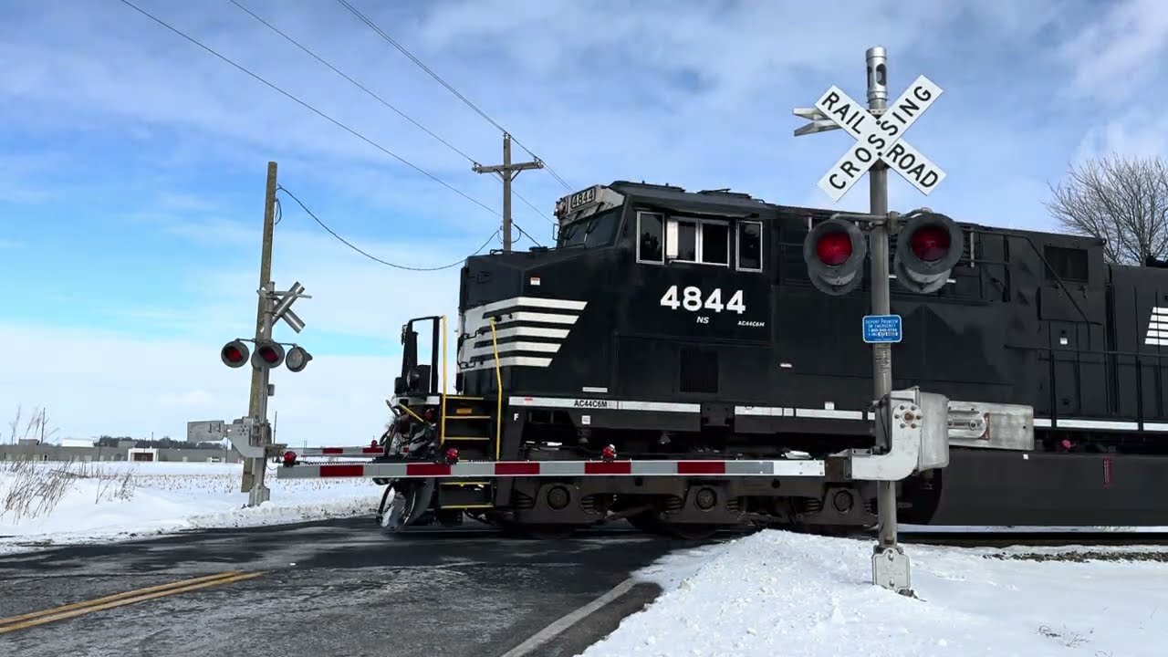 Ridge Rd Railroad Crossing, Clyde, OH (Video 3)