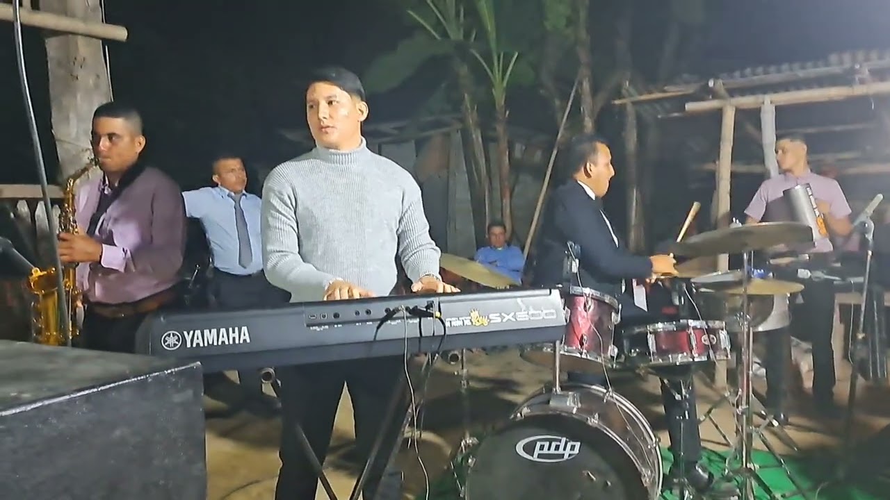 Los Hijos Del Rey. Tema: princesa mía. 