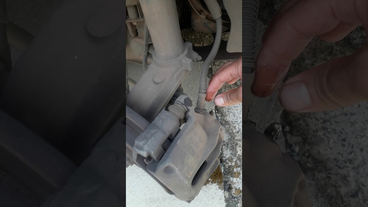 Como sangrar o freio do Peugeot 206 fácil !!!