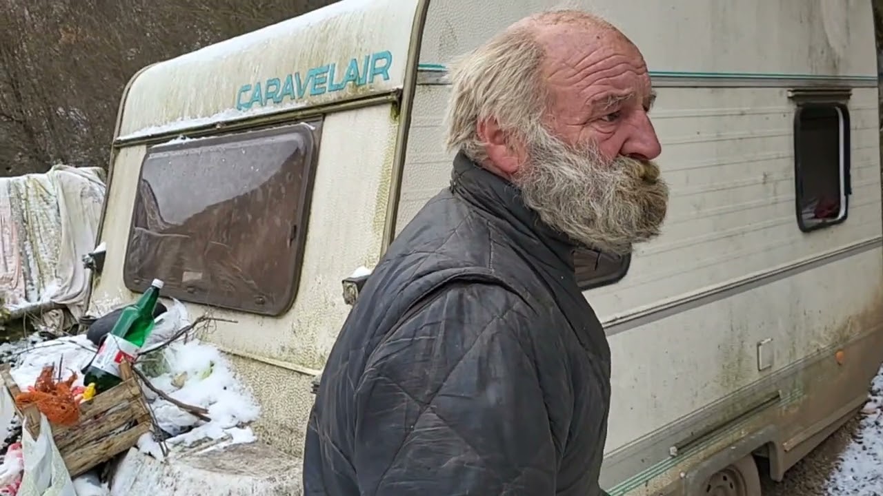 Žarko postrojava pse soko ide snjim za Njemačku