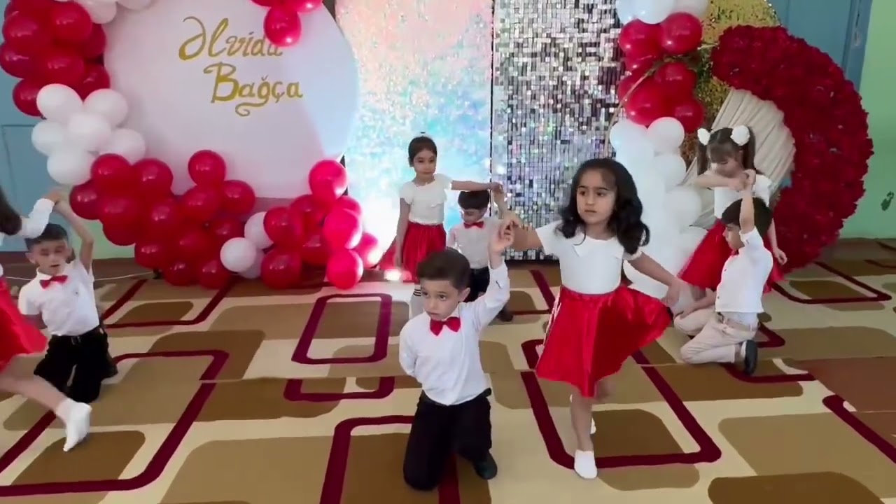 Bərdə şəhər 3 saylı körpələr evi-uşaq bağçası ƏLVİDA BAĞÇA tədbirindən. Vals💃🏾