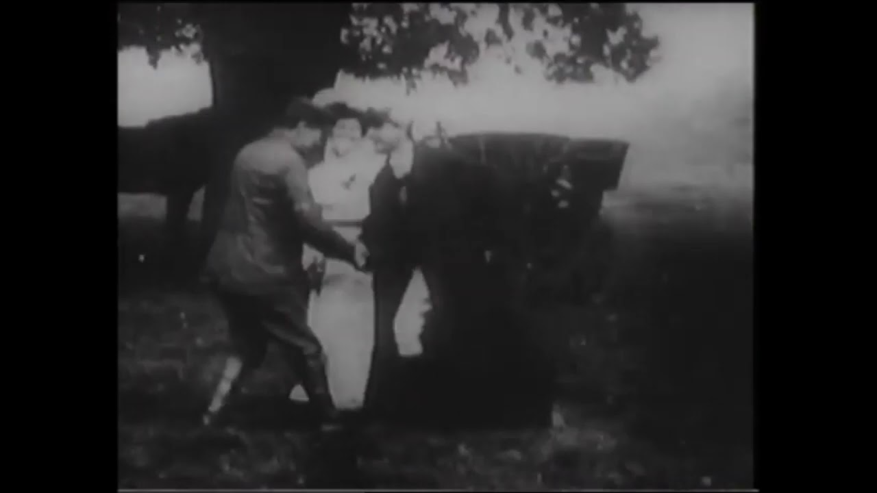 A Race for a Kiss (1904) Hepworth
