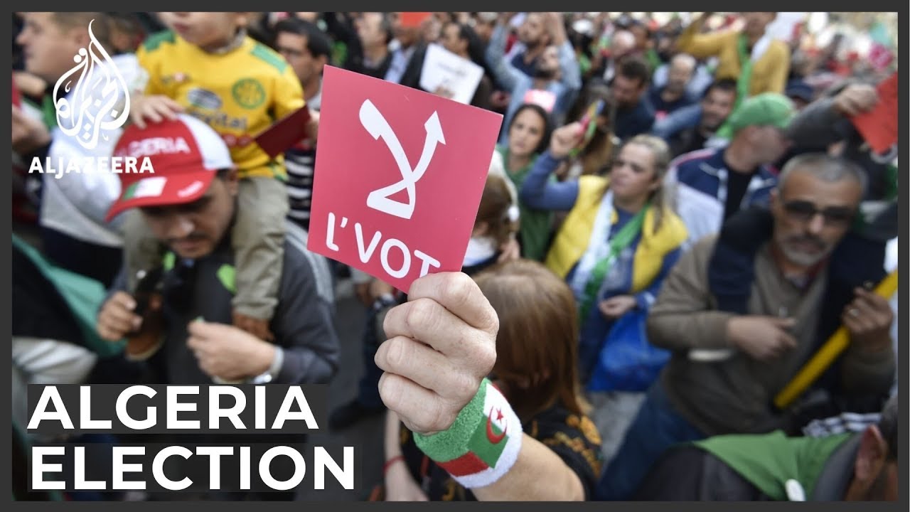 Algeria unrest: Demands for reform ahead of election