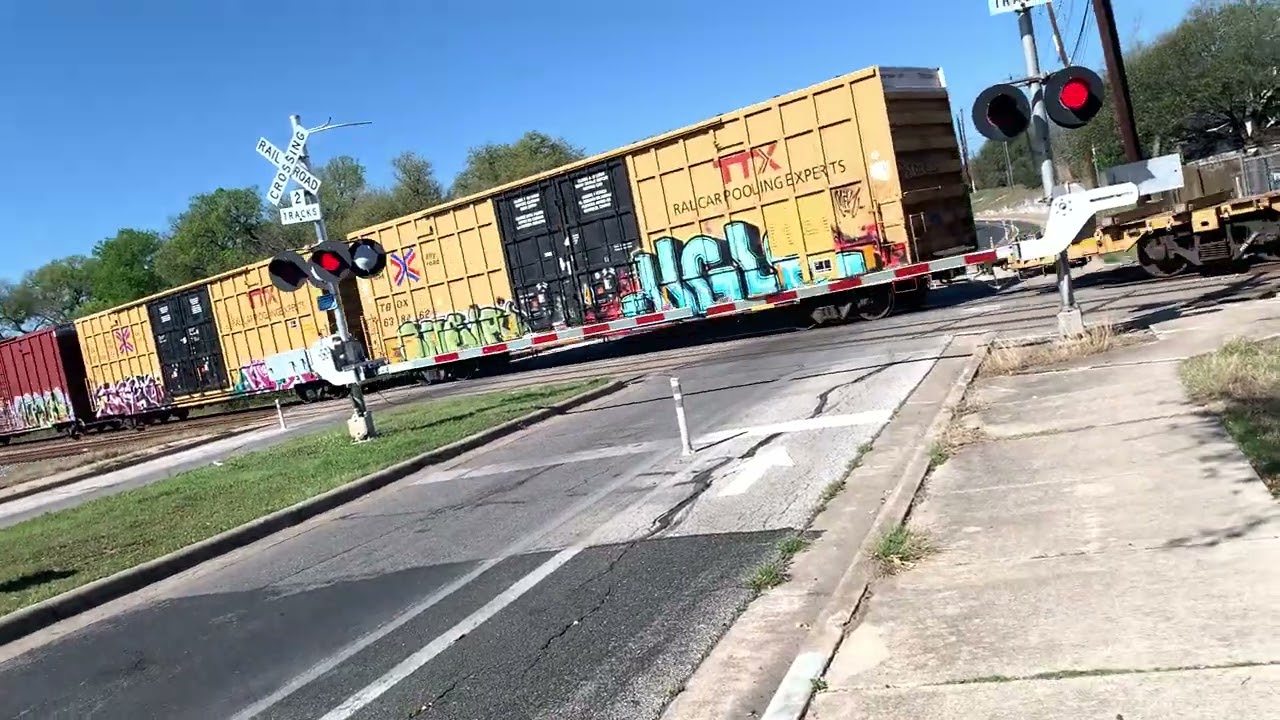 Northbound Union Pacific mix freight train at dittmar road in South Austin Texas on 3/13/26