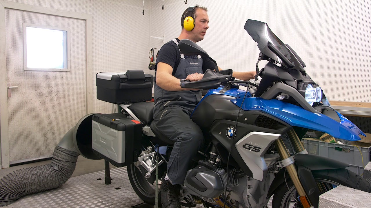 BMW R 1200 GS VS BMW R 1250 GS Testbank | Motorplaza