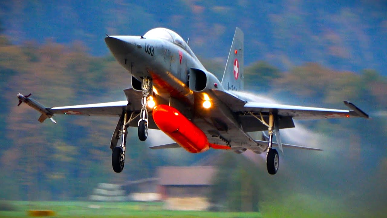 One of the Most Beautiful Fighter Jet Takeoff Sequences I've Ever Seen [4K]