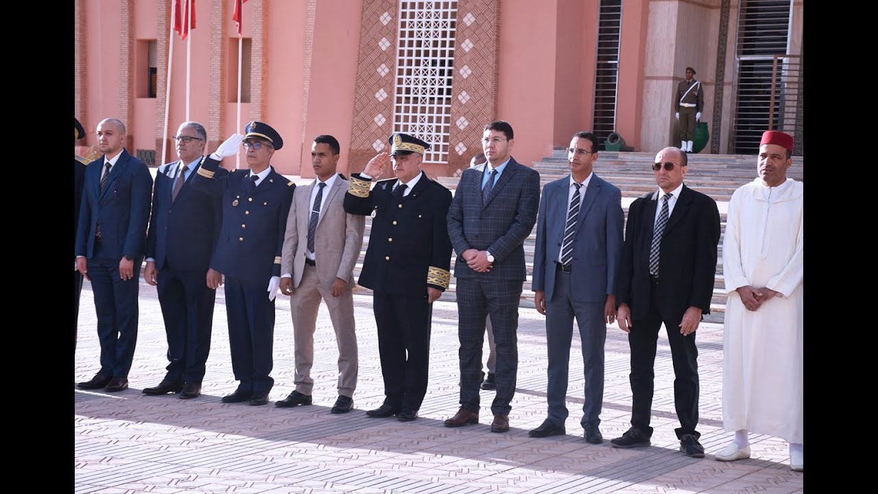 عامل إقليم زاكورة يترأس مراسم تحية العلم الوطني إحتفالا بالذكرى 70 لعيد الاستقلال المجيد