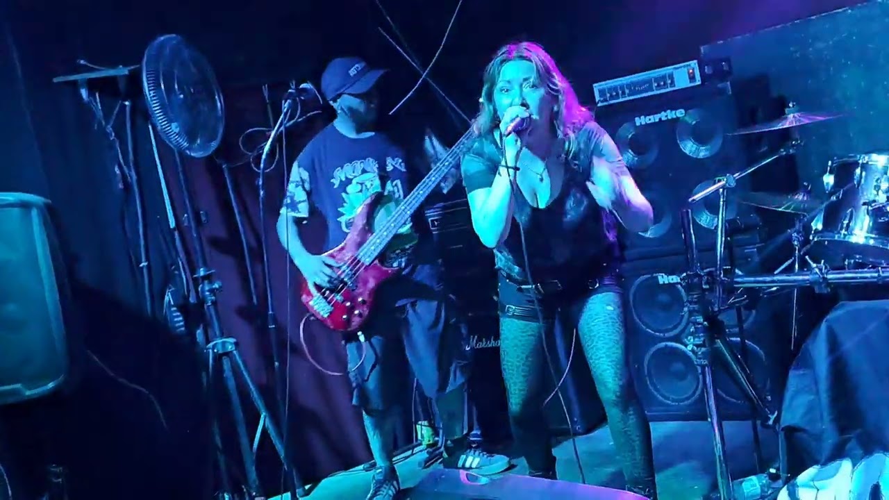 ATOWER en vivo