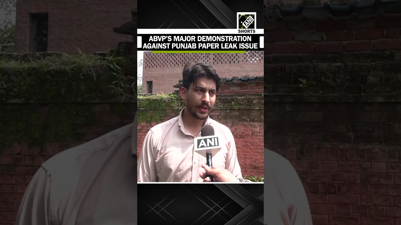ABVP members hold demonstration against Punjab Education minister Harjot Bains on paper leak issue