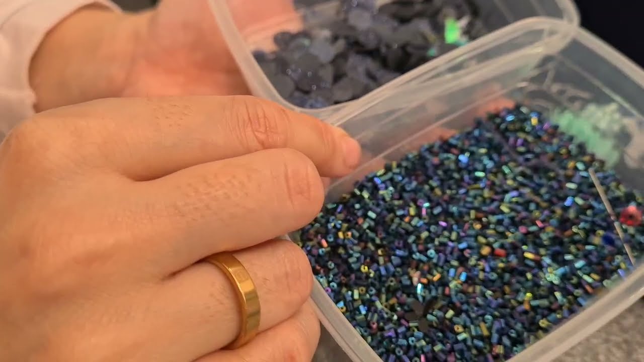 Réalisation de feuilles en paillettes et bâtonnets #Perlage 3D