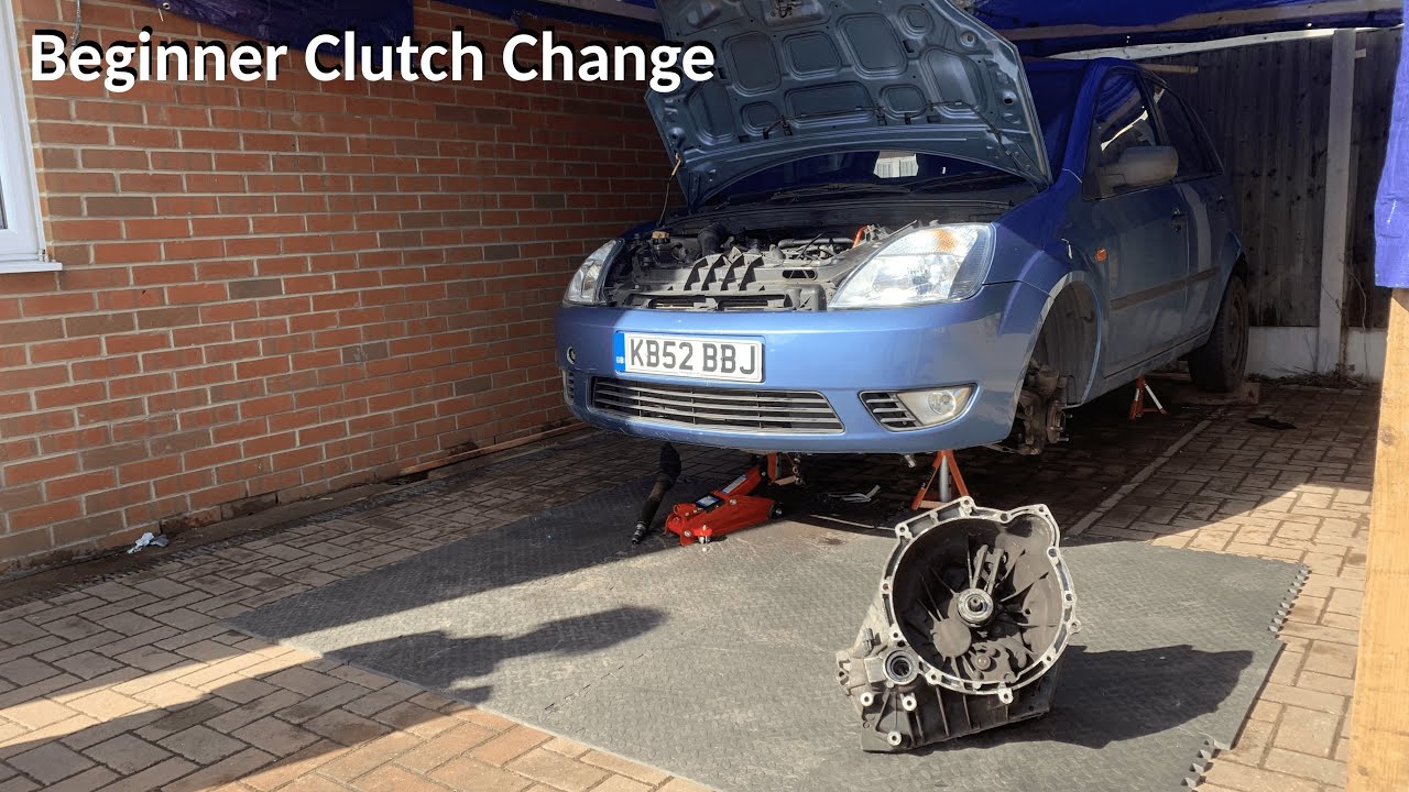 Changing the clutch on the cheapest Ford Fiesta in the UK!
