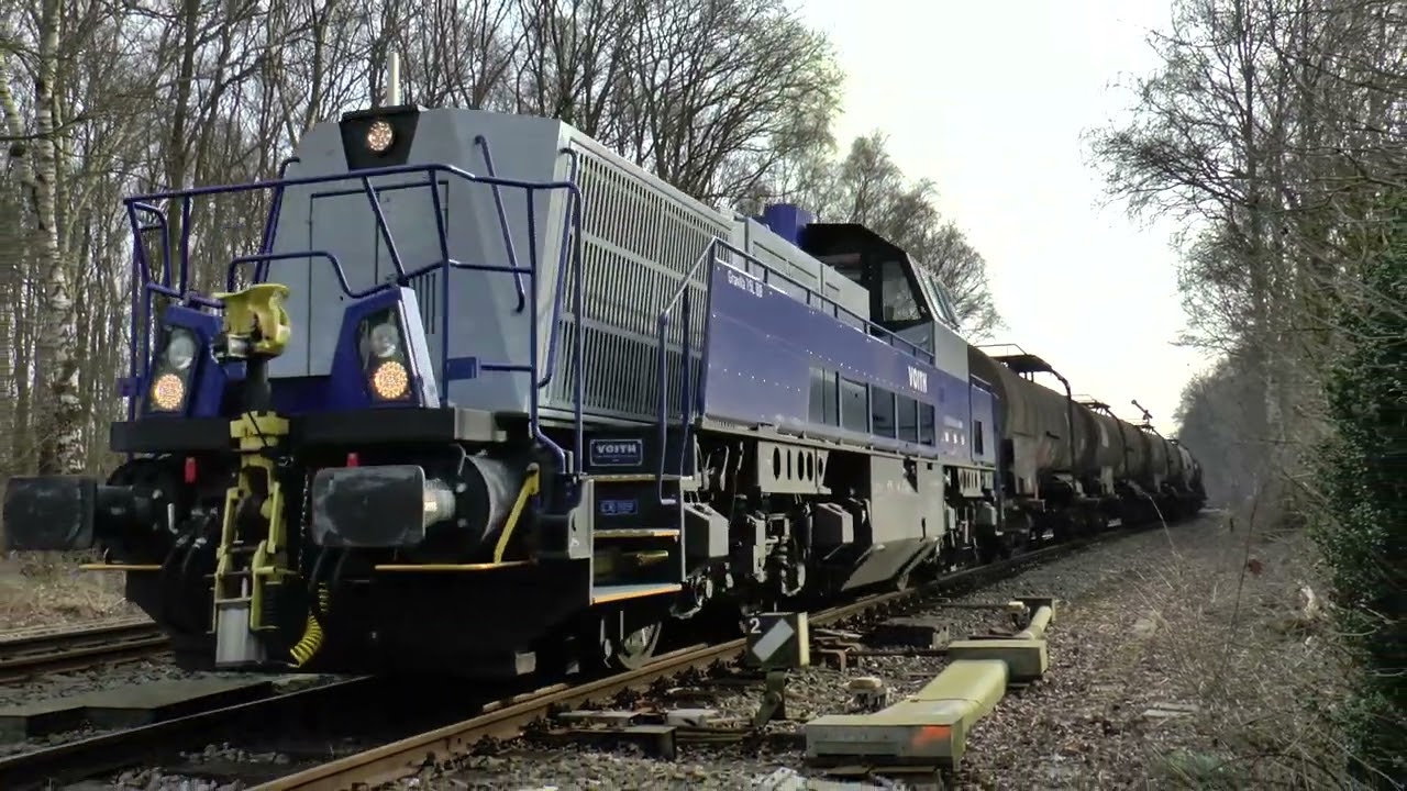 Voith Gravita 265 499 mit Schwefelzug Ausfahrt Großenkneten nach Oldenburg im März 2015