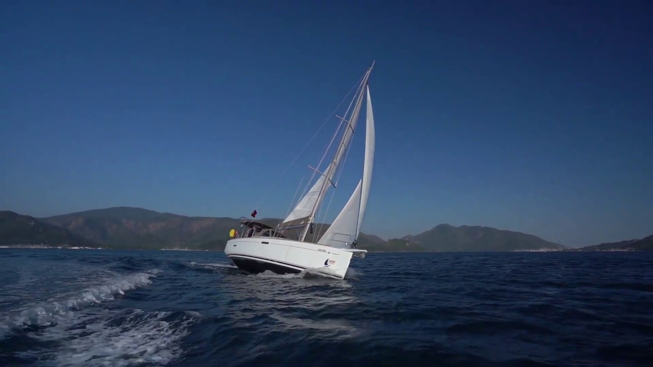 Jeanneau Sun Odyssey 389 (Gin Fizz) at sea - Yacht Charter T&uuml;rkei