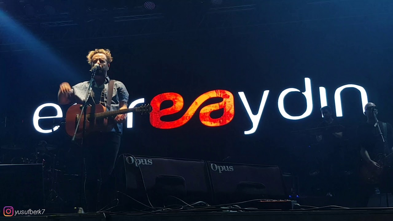 Emre Aydın - Afili Yalnızlık (Kuşadası Gençlik Festivali 2018 #kgf2018)