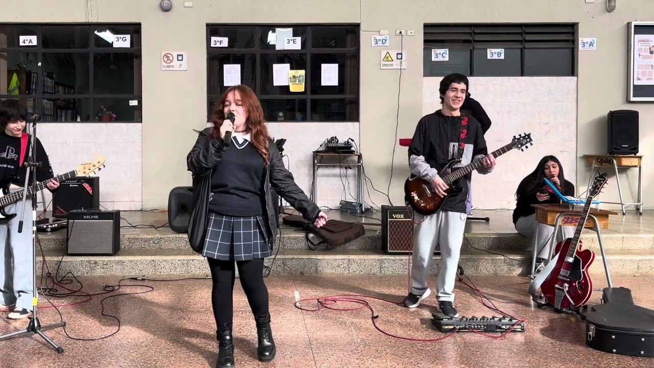 Rosa Pastel - Belanova @Belanova_oficial  (cover)
