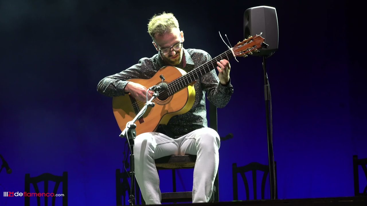 Toni Abell&aacute;n , guitarra flamenca semifinales Cante de las Minas