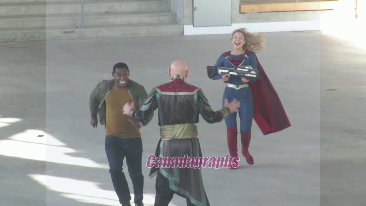 Supergirl episode 508 scene - Melissa Benoist, David Harewood & Mitch Pileggi