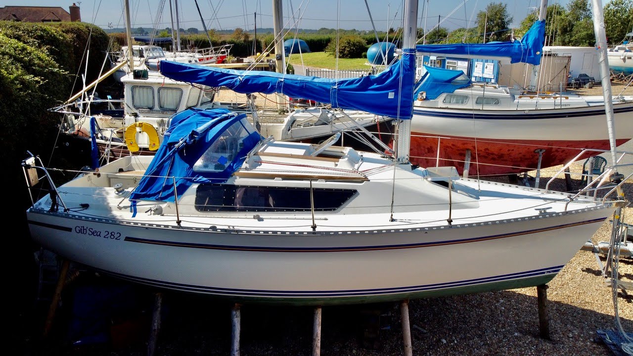 GIB’SEA 282 - FOR SALE - VIVID BLUE MARINE T: 020 88 78 17 07 E: sellboats@vividbluemarine.com