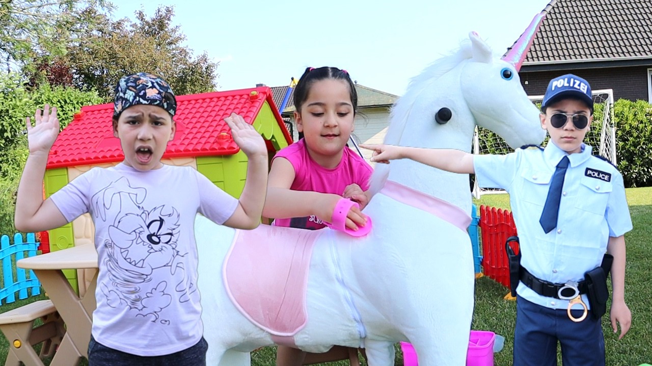 الشرطي دخل غزل السجن204!!! #ألعاب​ #سيارات​ #شرطة​ #أطفال​ #بيبي​ #بنات​ #اغاني​ #للأطفال