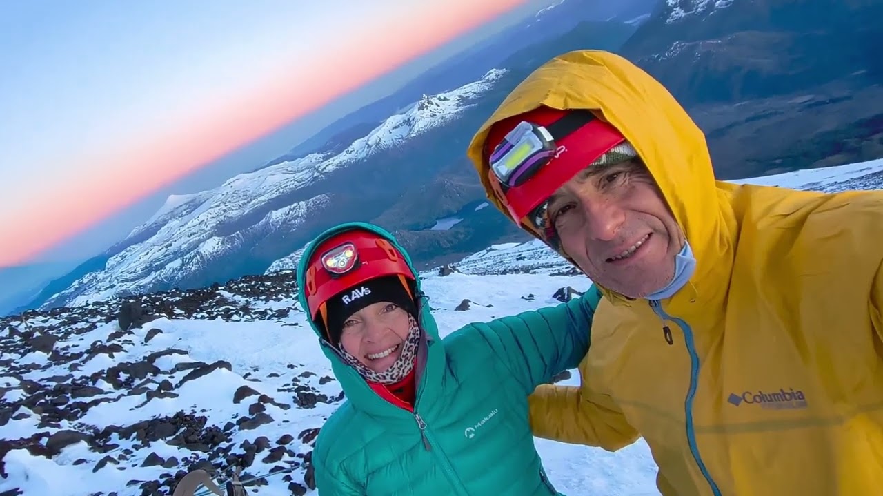 ASCENSO VOLCAN LANIN OCTUBRE 2025
